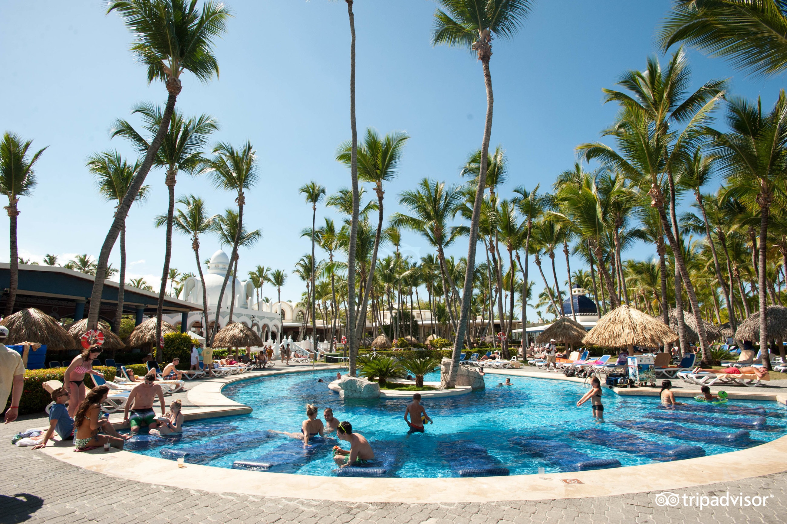 The Pool at the Hotel Riu Bambu(PRE-RENOVATIONS)