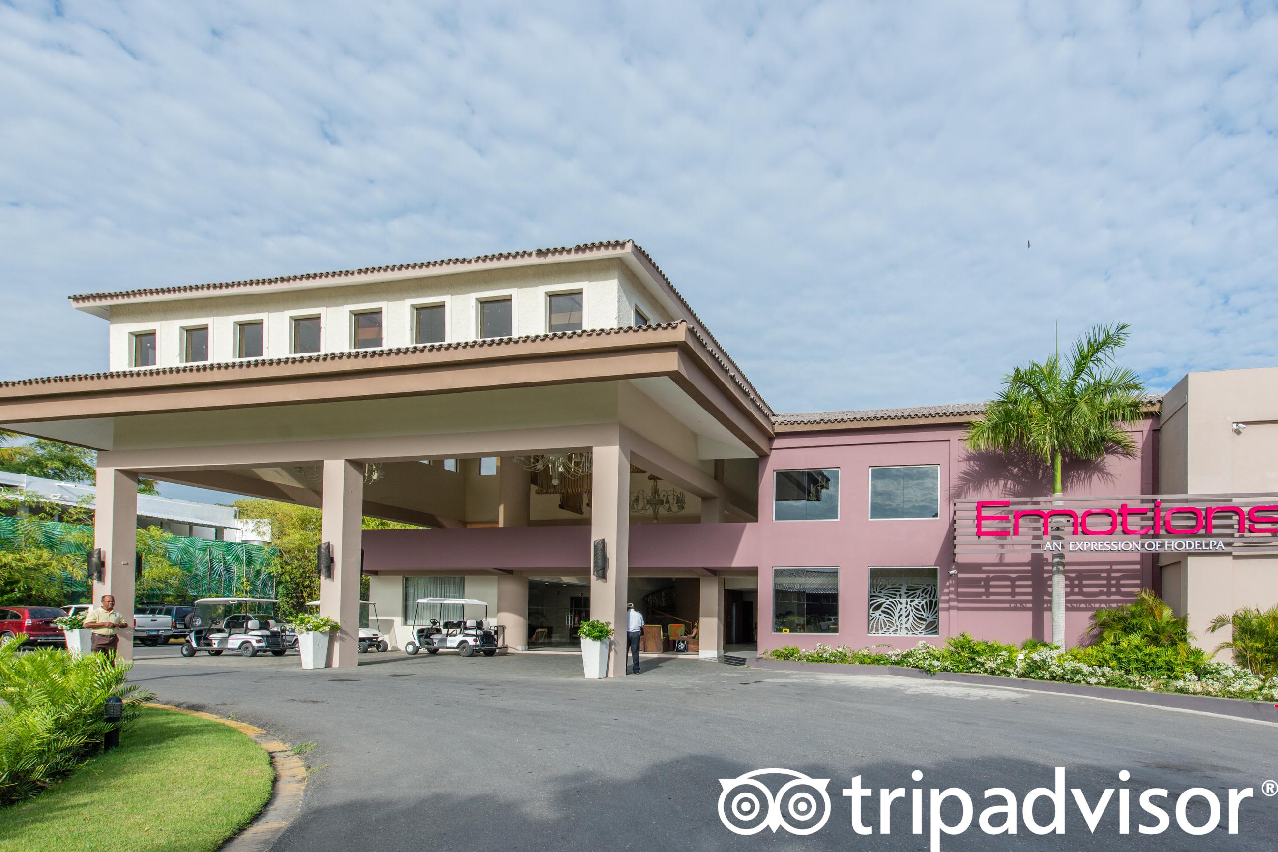 Entrance at the Emotions by Hodelpa Playa Dorada