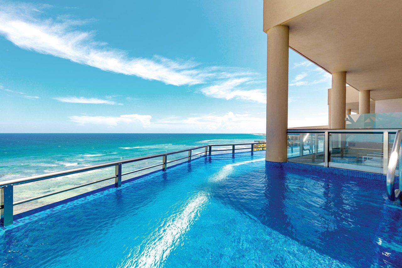 Amazing views from our Ocean Front Honeymoon Jacuzzi Suite