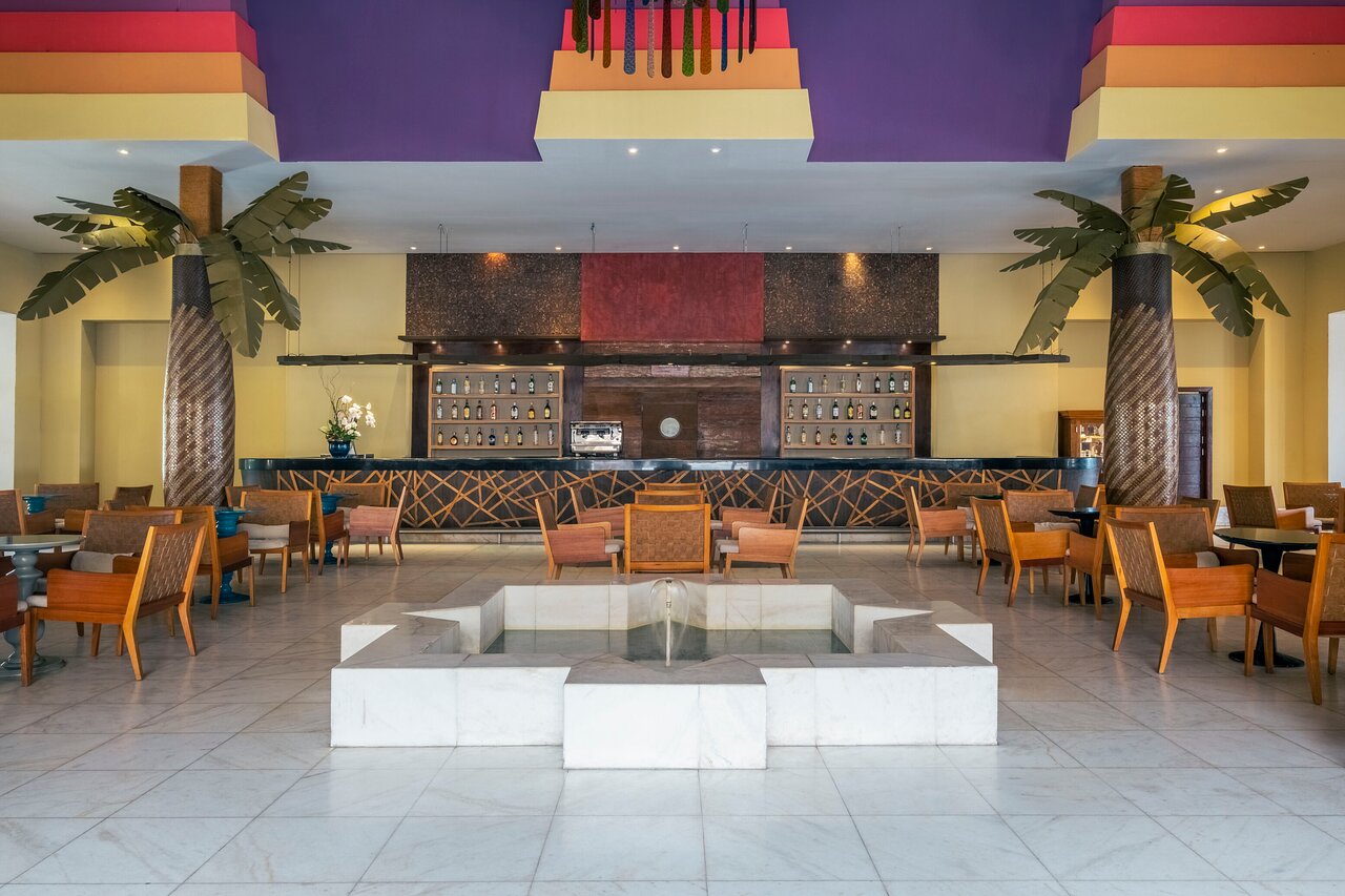Lobby Bar