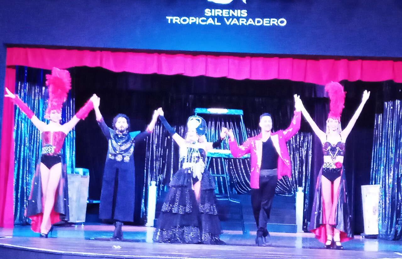Nuestro Show Nocturno. Expectacular