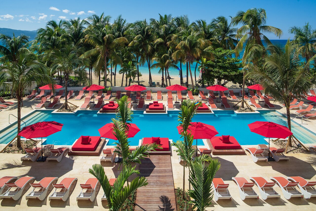 S Hotel Montego Bay (8+)