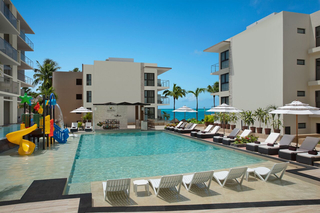 Pool at Dreams Cozumel Cape
