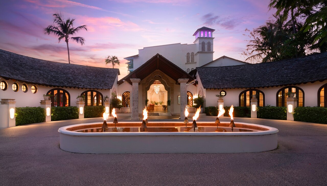 Entrance dusk