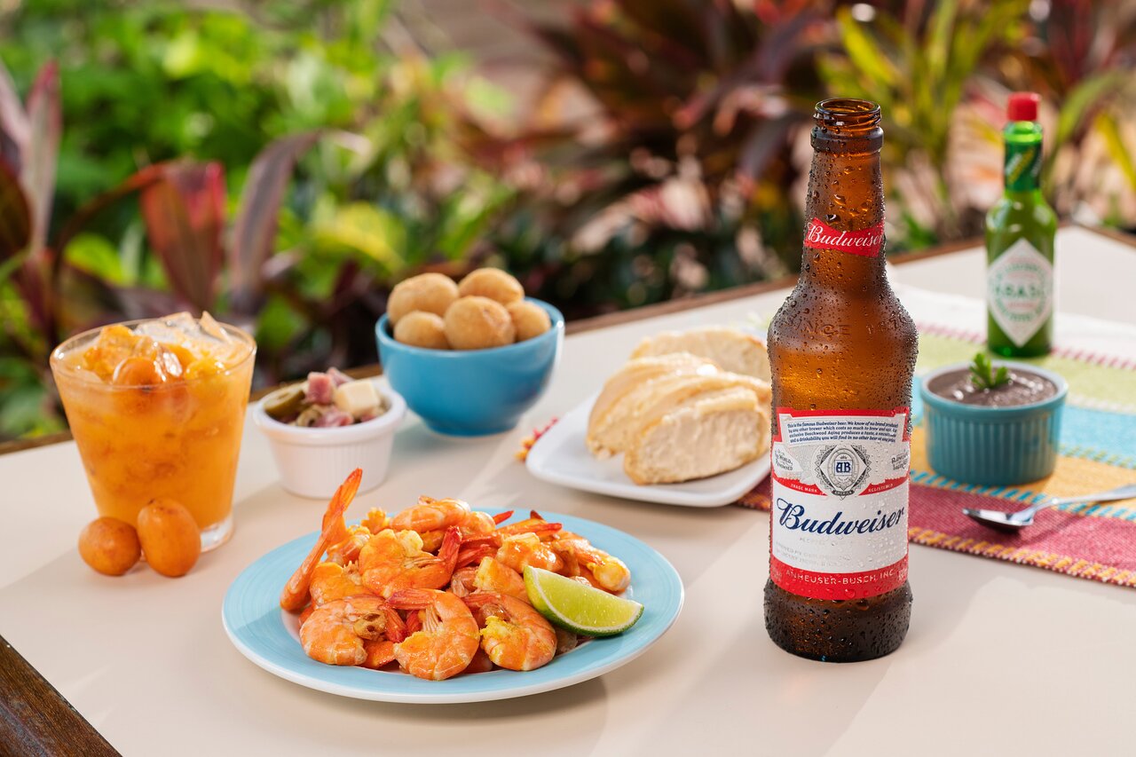 Petiscos, drink e cerveja do Salinas Maceió