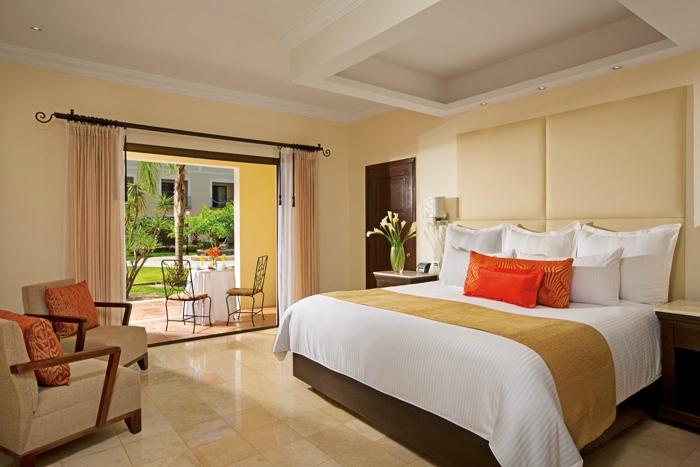 Deluxe garden view room
