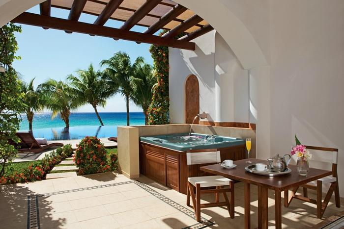 Junior Suite Ocean Front Terrace