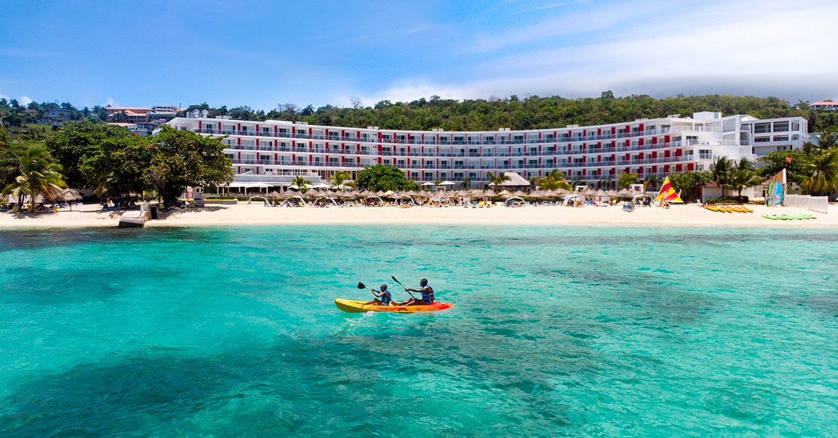 Royal Decameron Cornwall Beach
