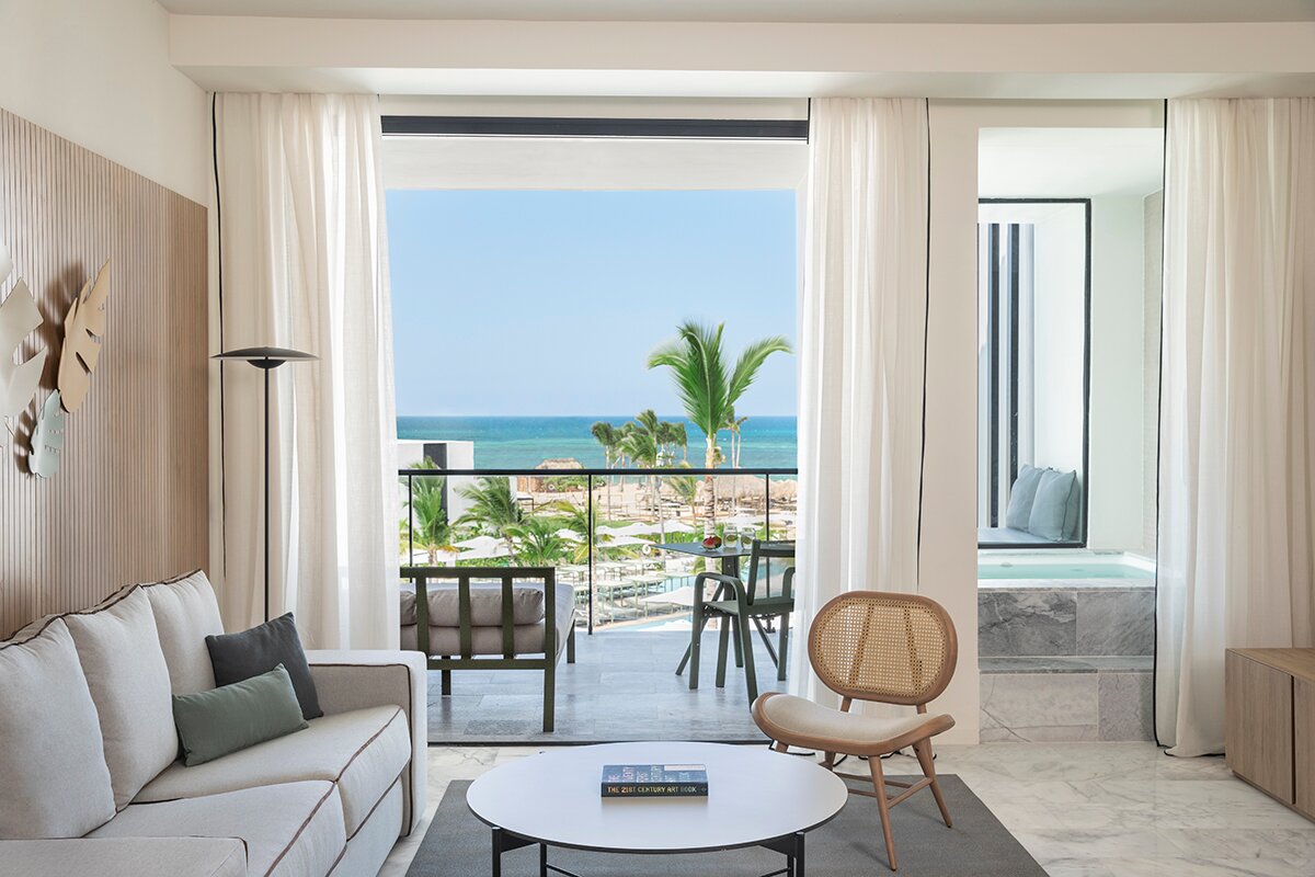 Junior Suite Ocean View Living Room