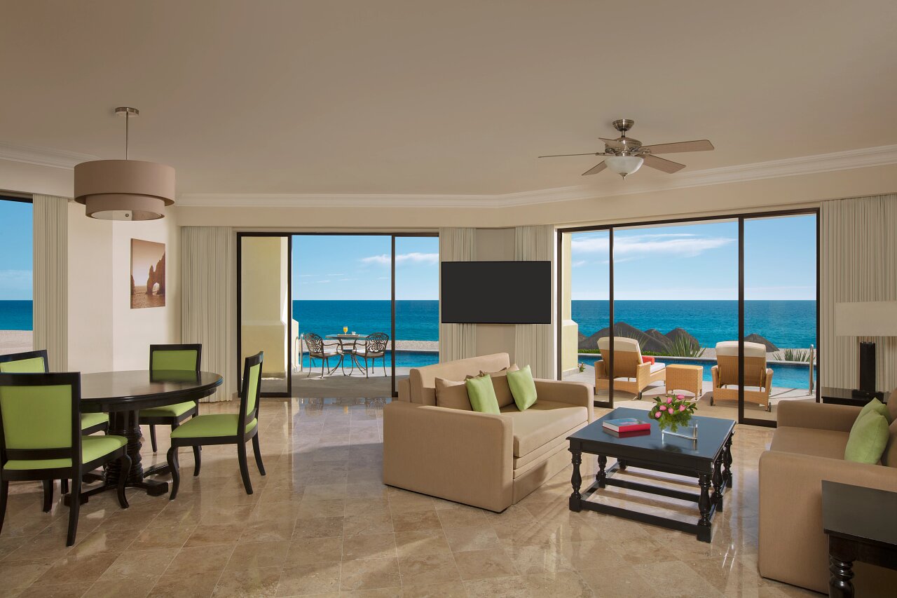 Preferred Club Presidential Suite Swim Out Ocean Front living room