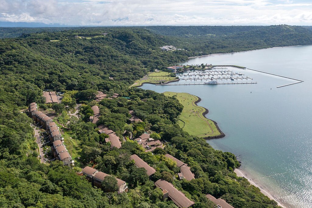 Resort overview & Marina Papagayo
