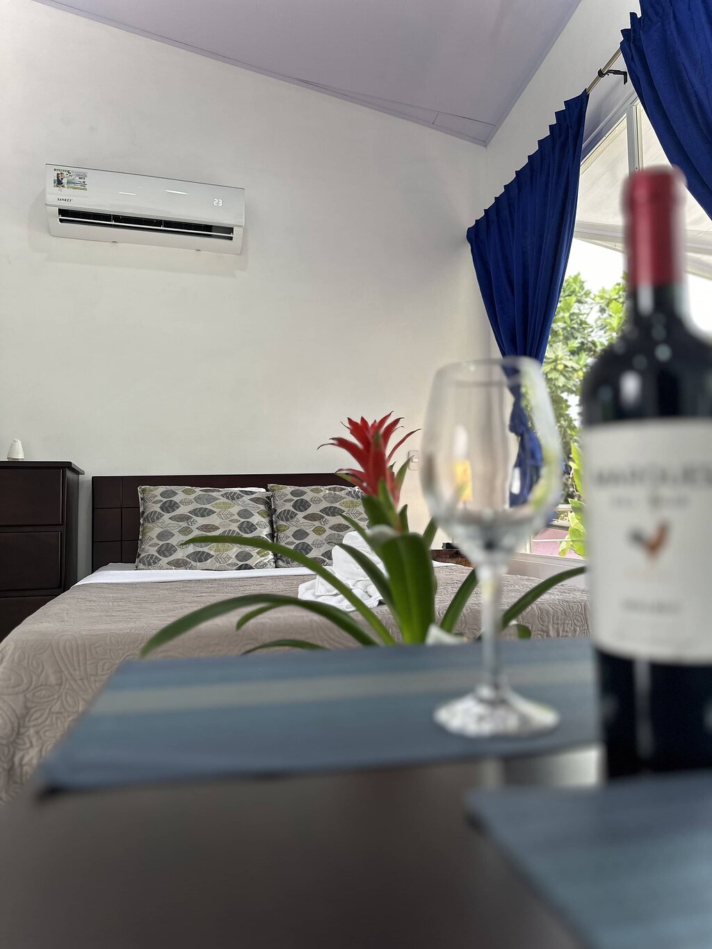 https://hotelserendipity.com/