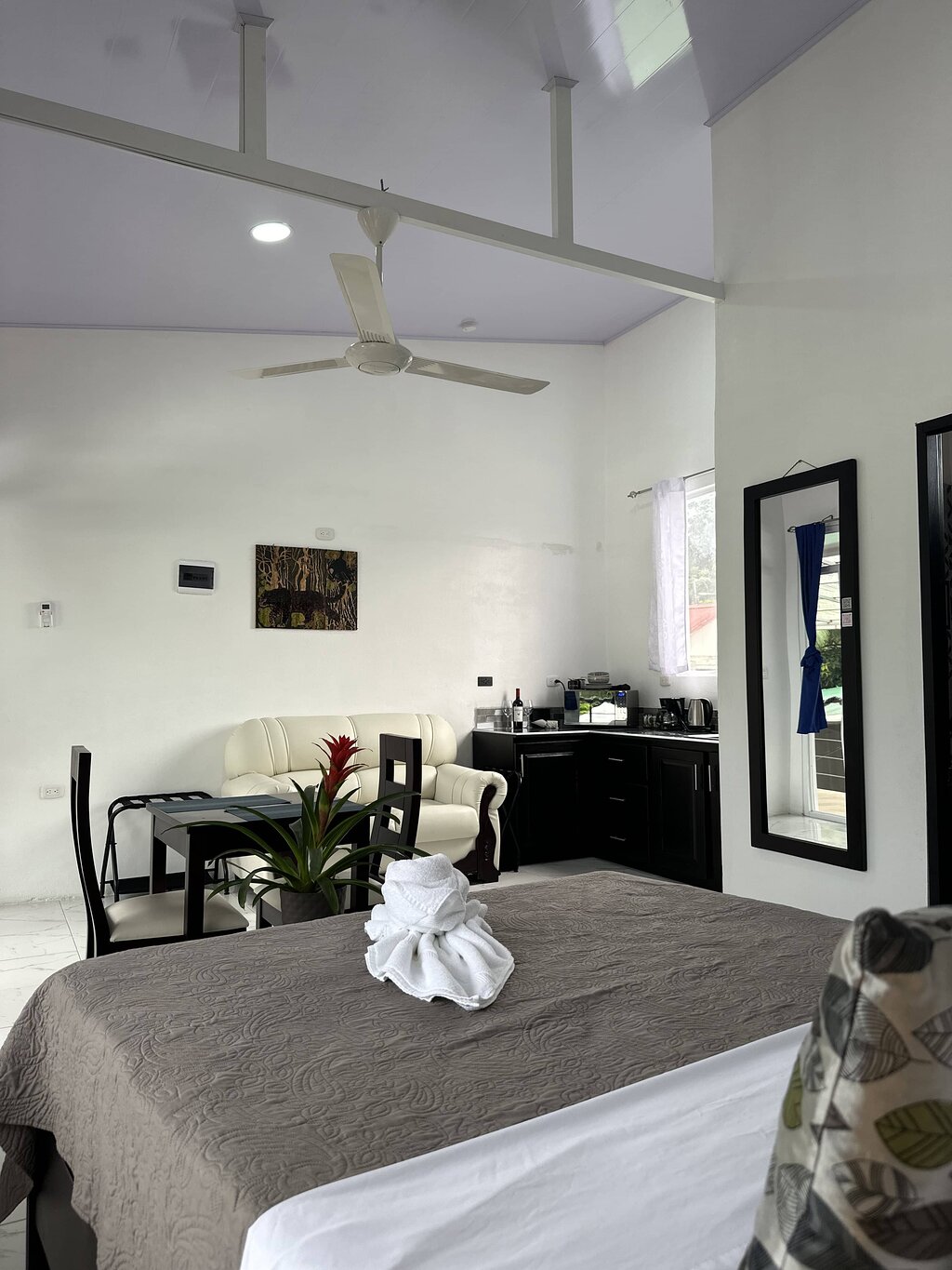 https://hotelserendipity.com/