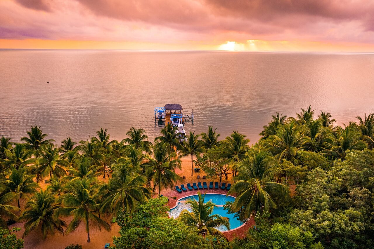 Sunrise pool and beach.