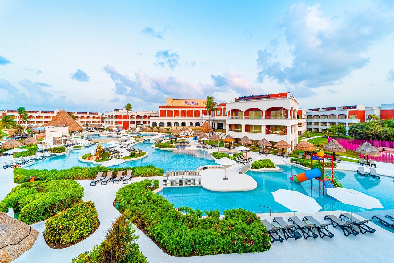 Hacienda Pool
