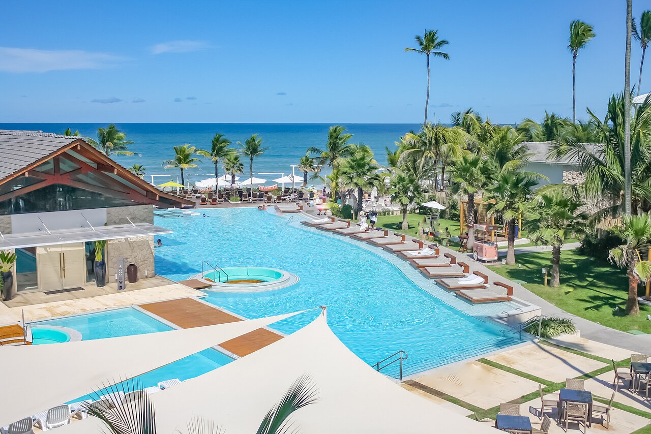 Área da piscina e praia 