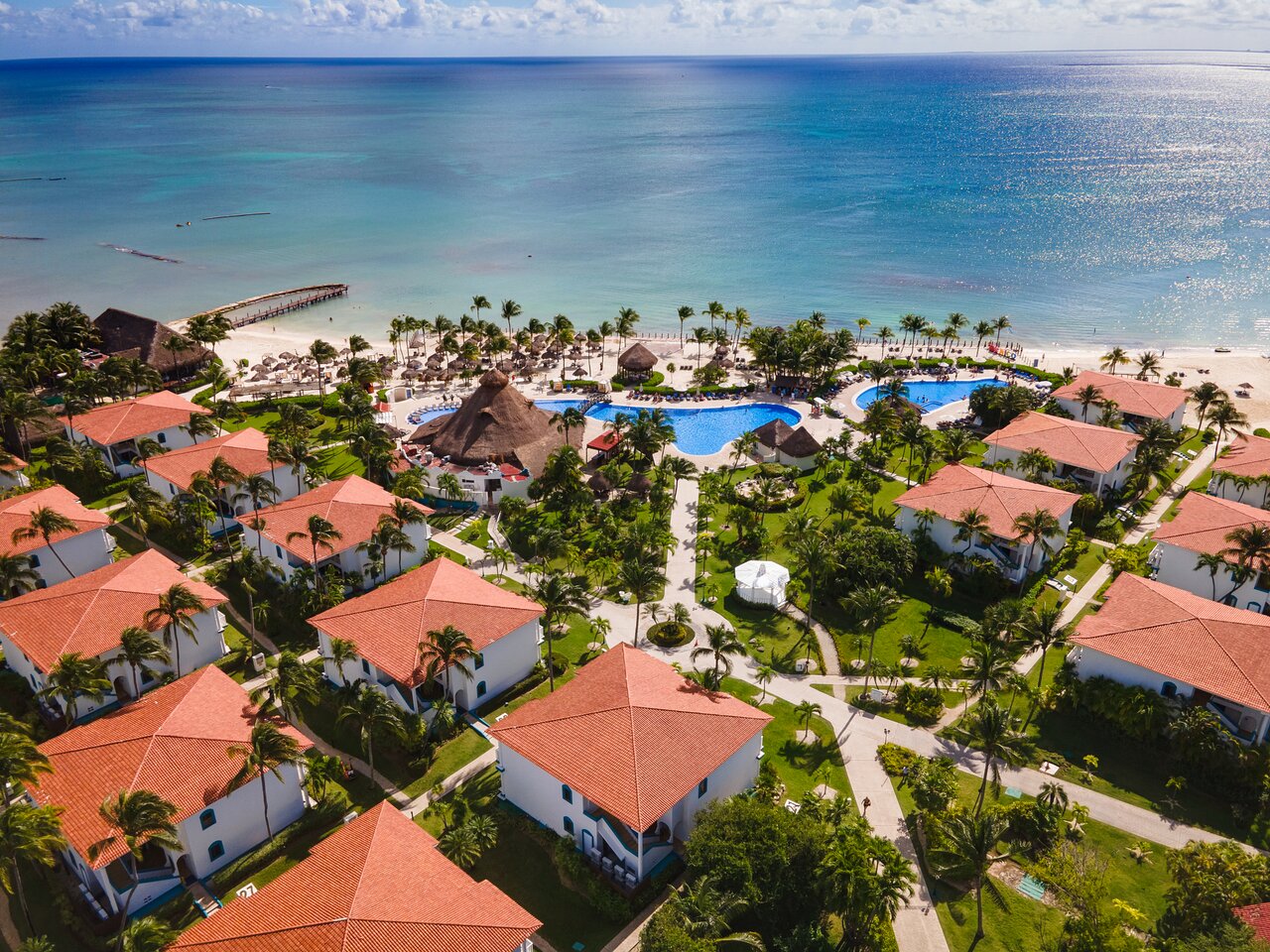 Beach, pool and grounds of Ocean Maya Royale