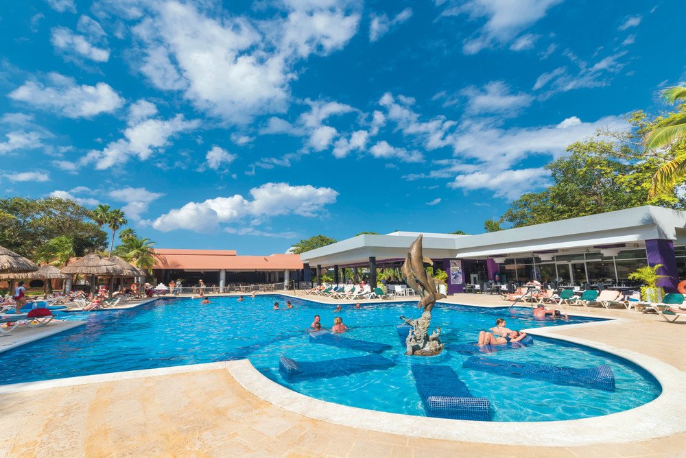 Pool area