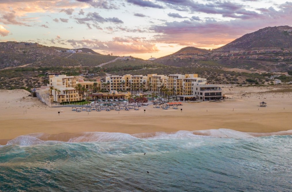 A Romantic Getaway on a Dazzling Ocean Beach