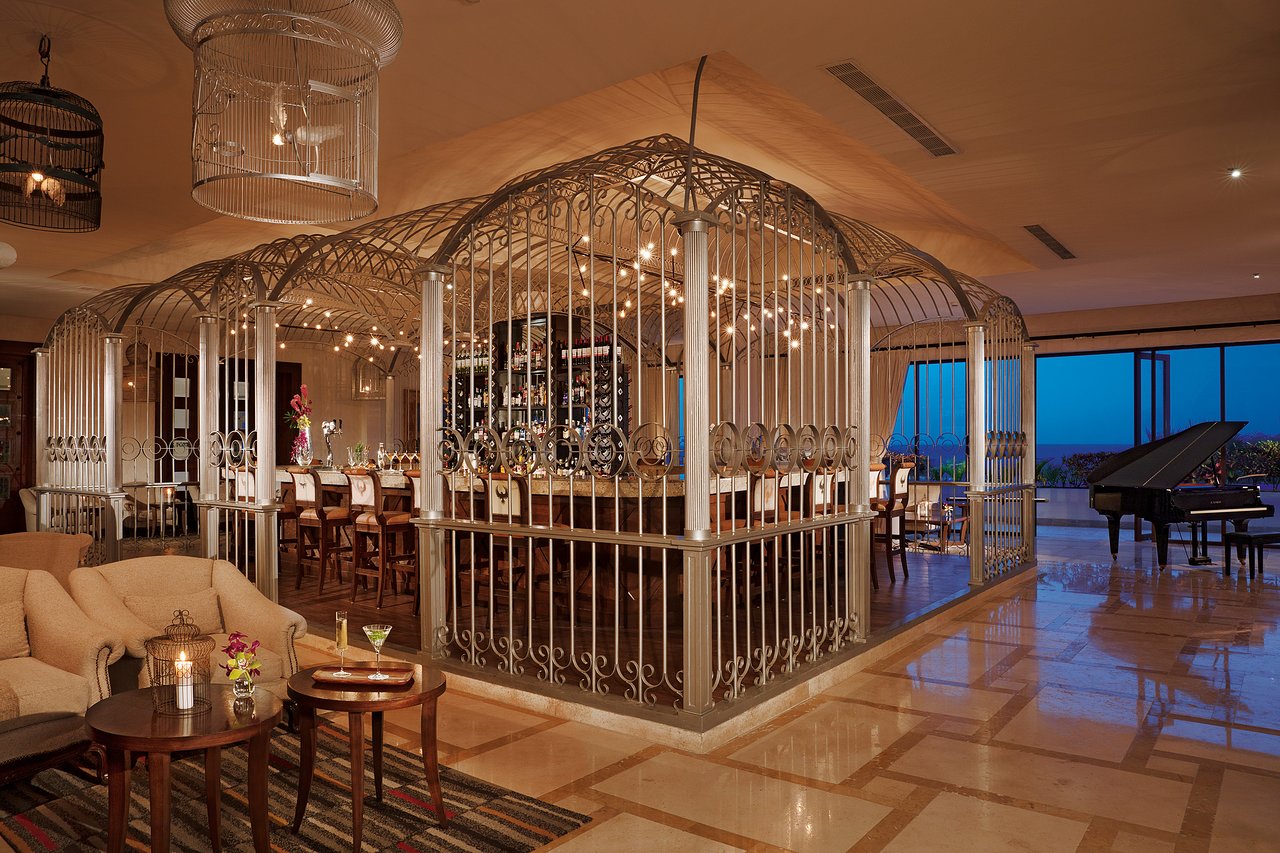 Rendezvous Bar
