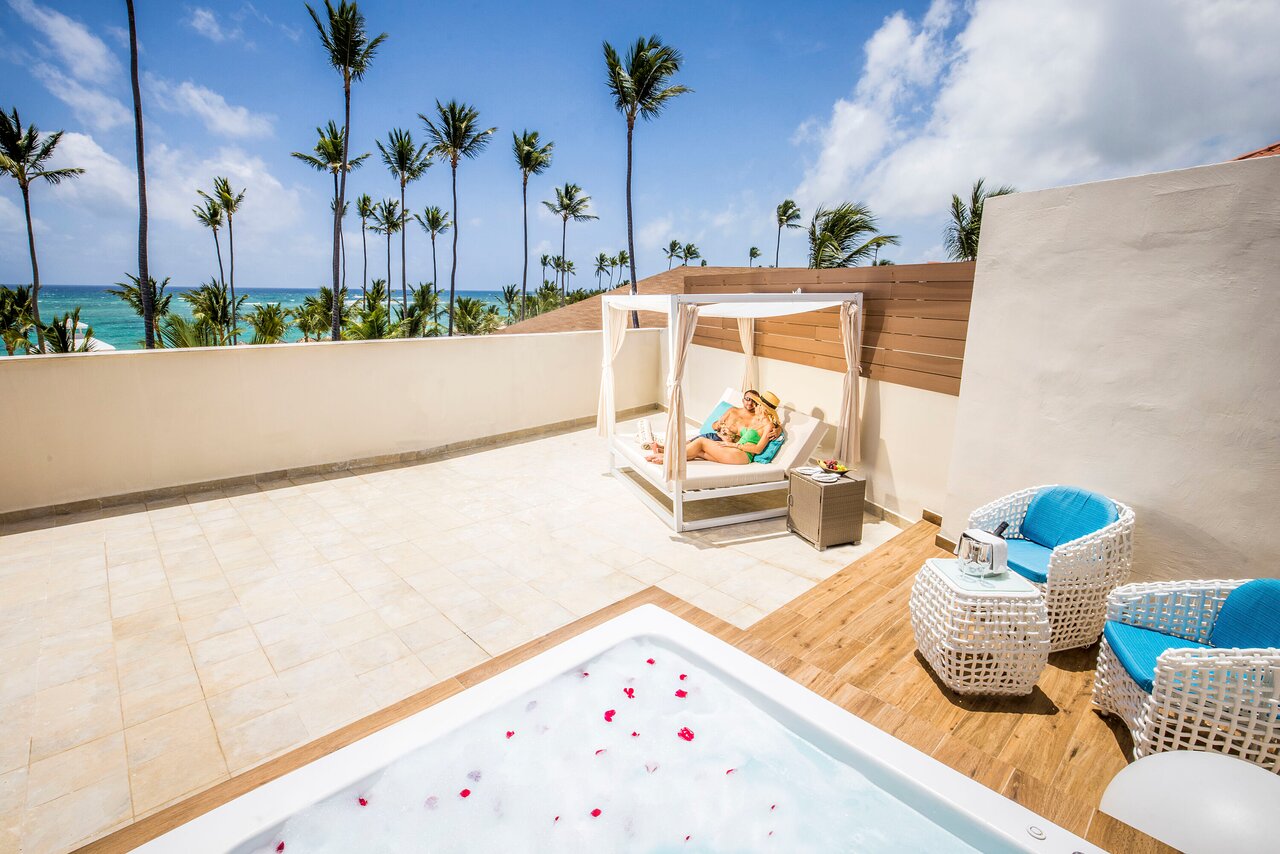 Mirage Club Sky View Suite rooftop terrace with jacuzzi