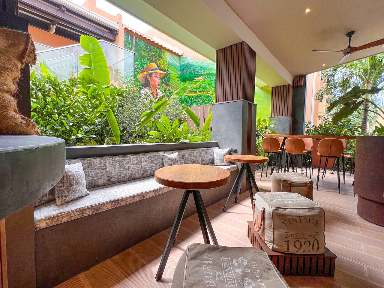 Discover Barista, a modern yet cozy open-air cafe designed for your ultimate comfort. We invite you to savor our bakery-fresh artisan creations, including delicate madeleines, decadent eclairs, flaky croissants, and tempting muffins. This sophisticated and inviting space is the perfect backdrop for enjoying high-quality specialty coffee and tea, creating a truly luxurious moment of escape. Located at the Tamarijn Aruba All Inclusive.