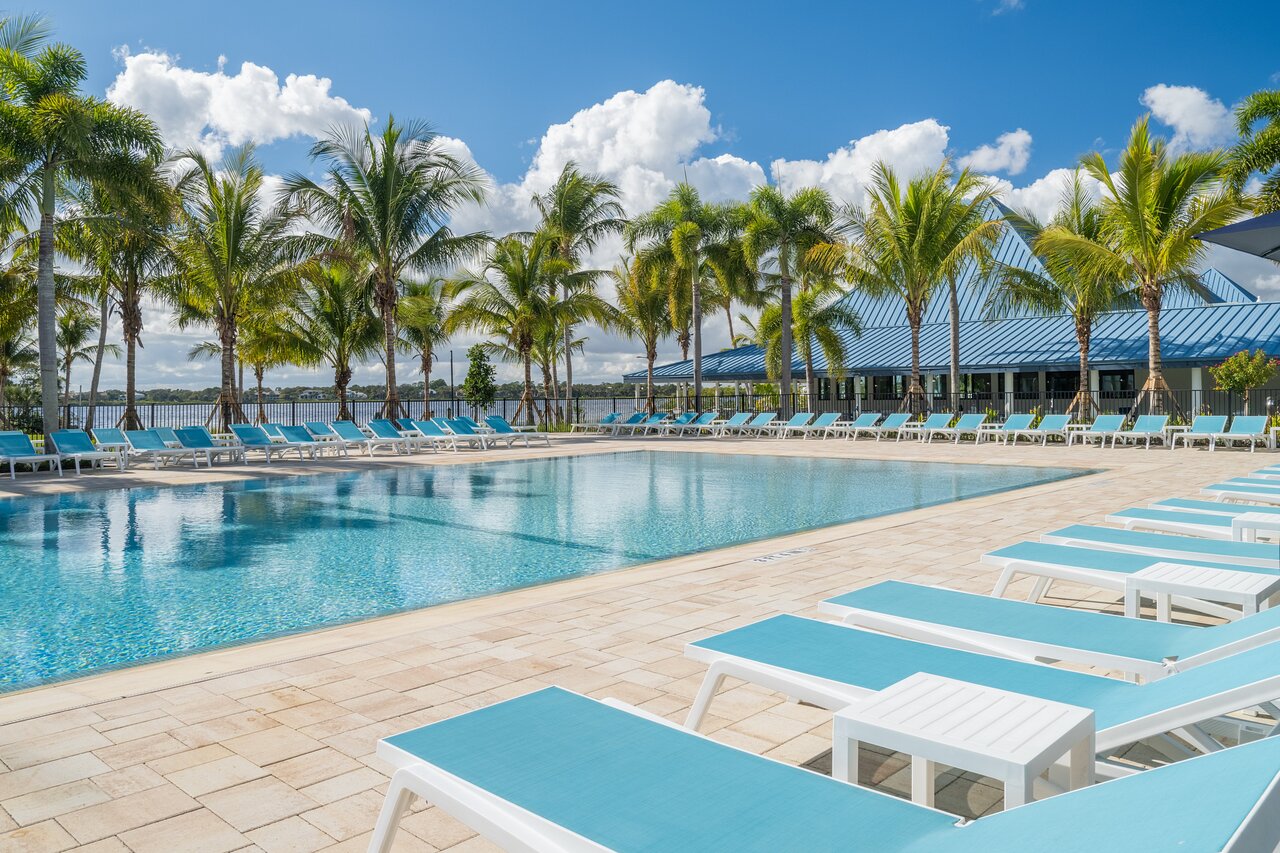 Your front-row seat to poolside relaxation
