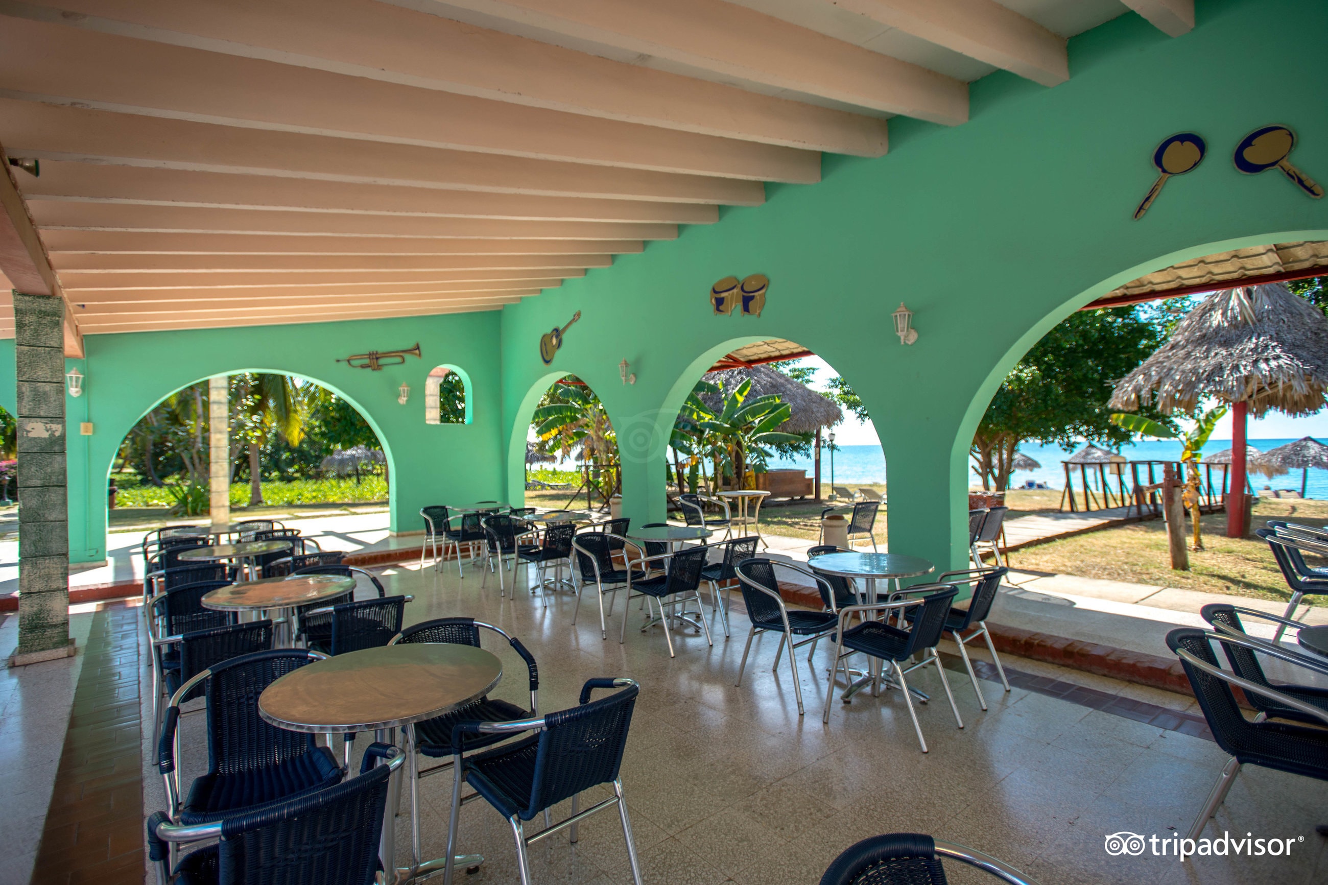 El Castillo Snack Bar at the Hotel Ancon