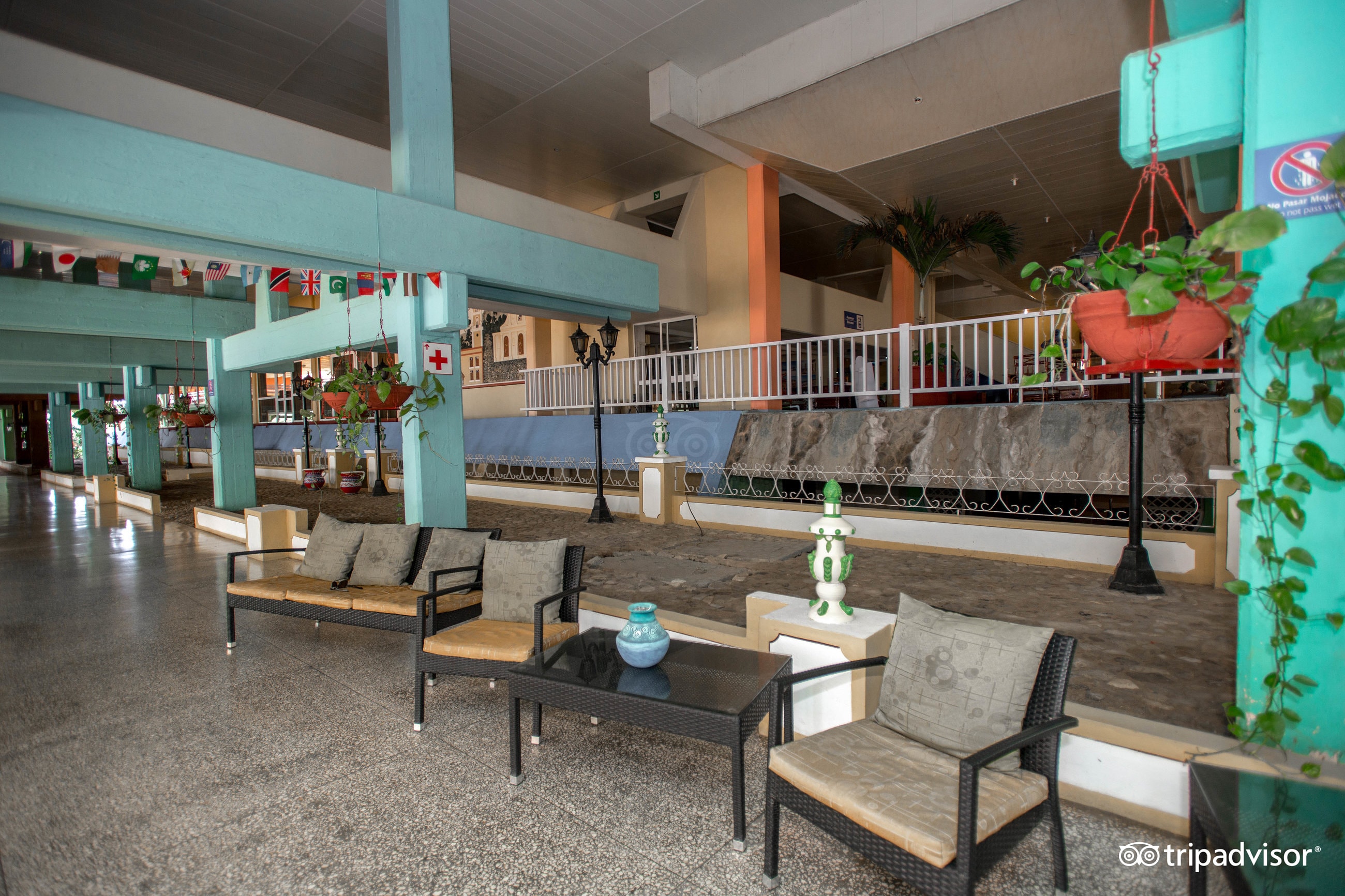 Grounds at the Hotel Ancon