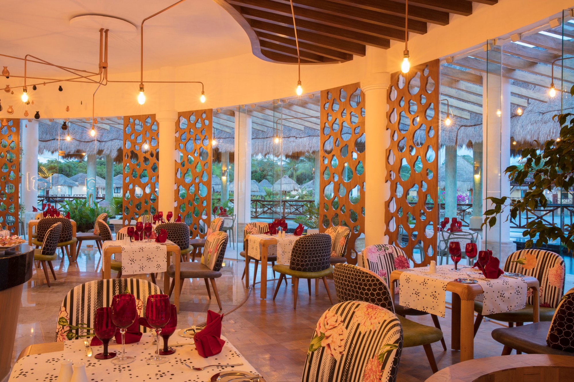 La Lola Restaurant