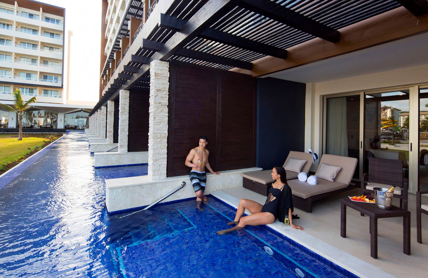 Swim out Room