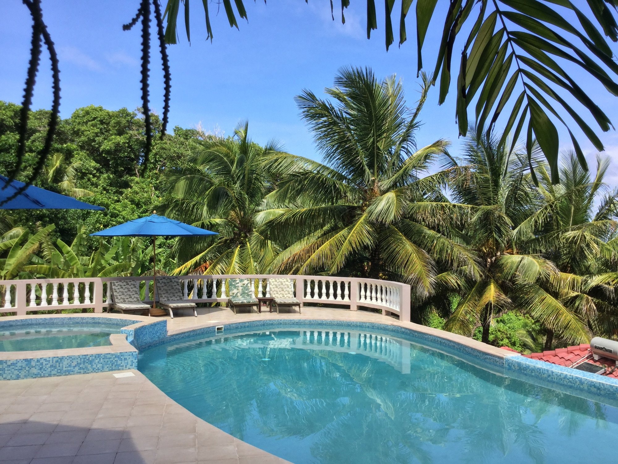 Our pool even has a seaview and is just steps away from every room.