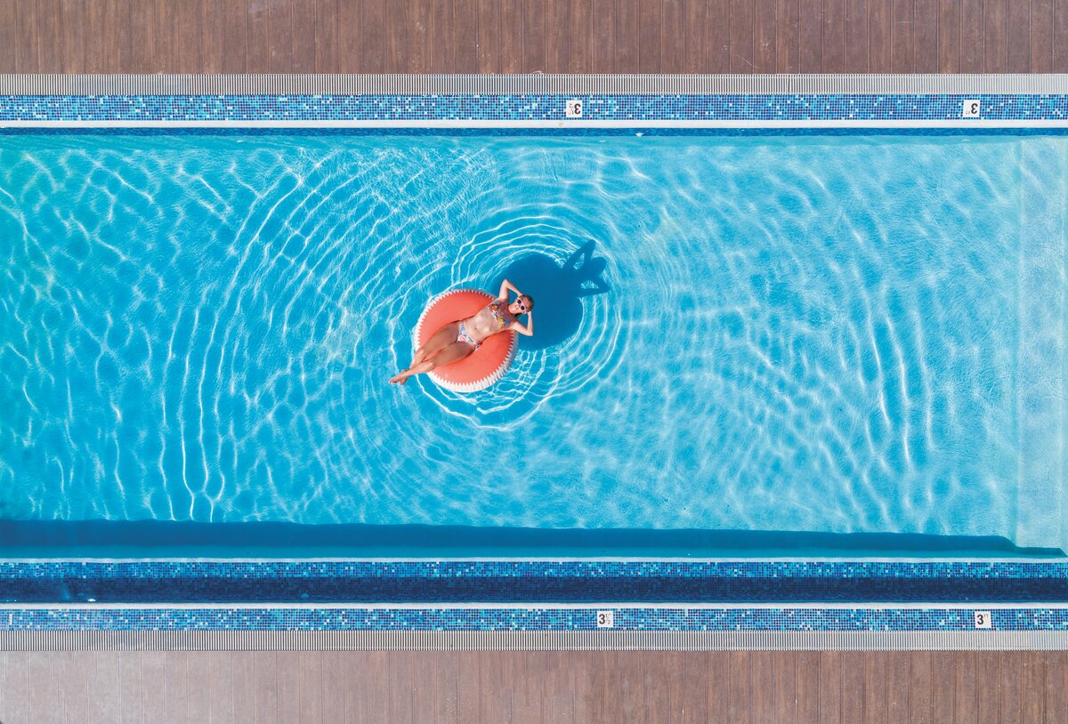 Infinity Pool Lifestyle